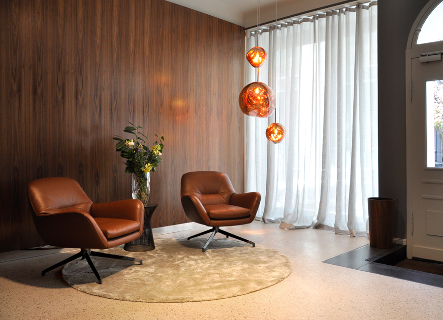 n|vier architekten, interior architecture Berlin-Mitte, foyer, wood paneling, Tom Dixon